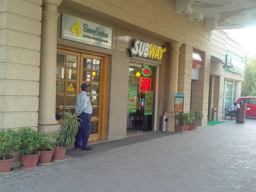 Savoy Suites Noida Eksteriør billede