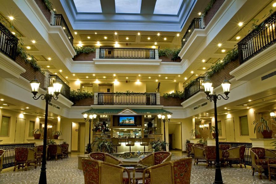 Savoy Suites Noida Interiør billede